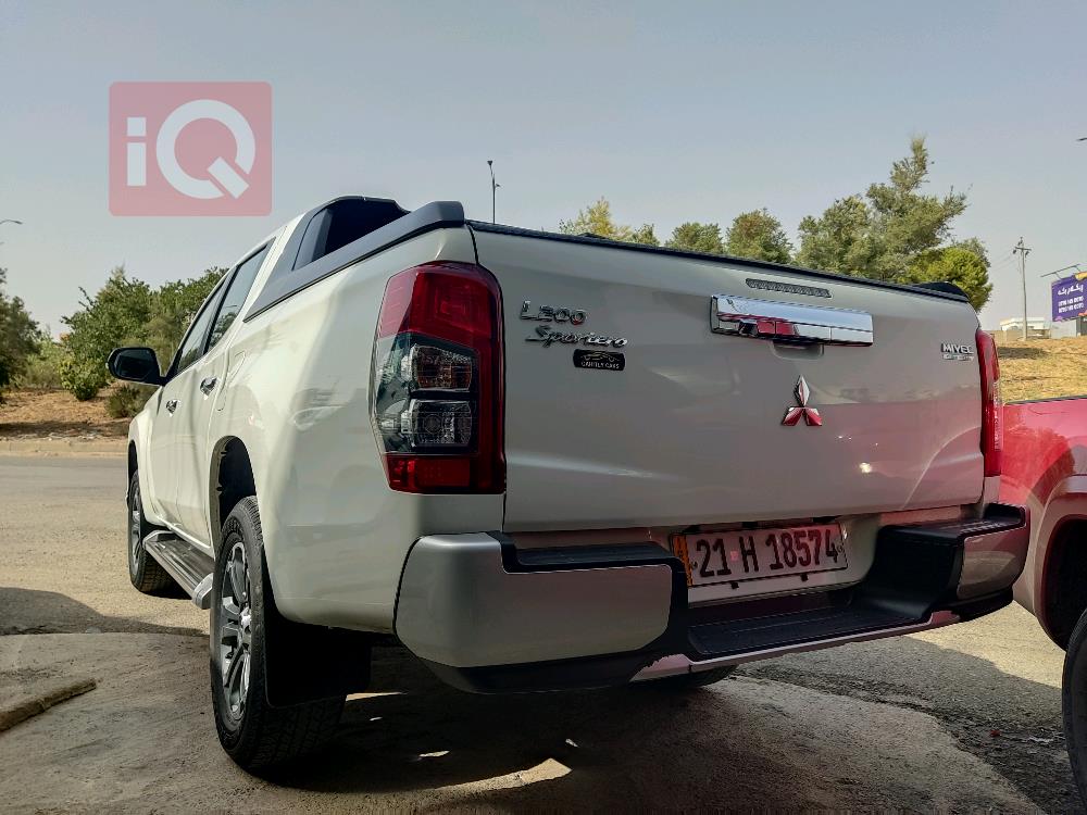 ميتسوبيشي L200